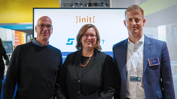 Stefan Maiwald von STACKIT, Julia Läkemäker und Gregor Költzsch von init